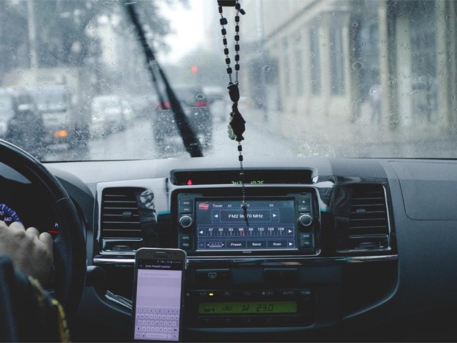 10 consejos para conducir en los días de lluvia