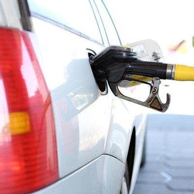 7 consejos para repostar gasolina con seguridad