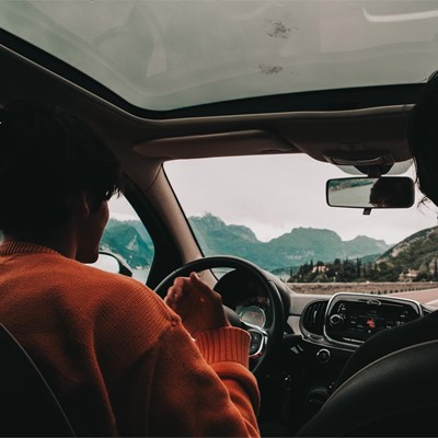 ¿Cada cuánto tiempo es recomendable parar en un viaje largo?
