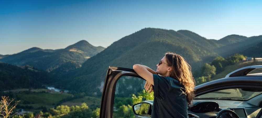 Consejos para ahorrar combustible en tus viajes por carretera