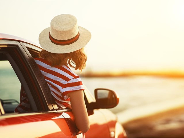 Precauciones a la hora de viajar en coche en verano